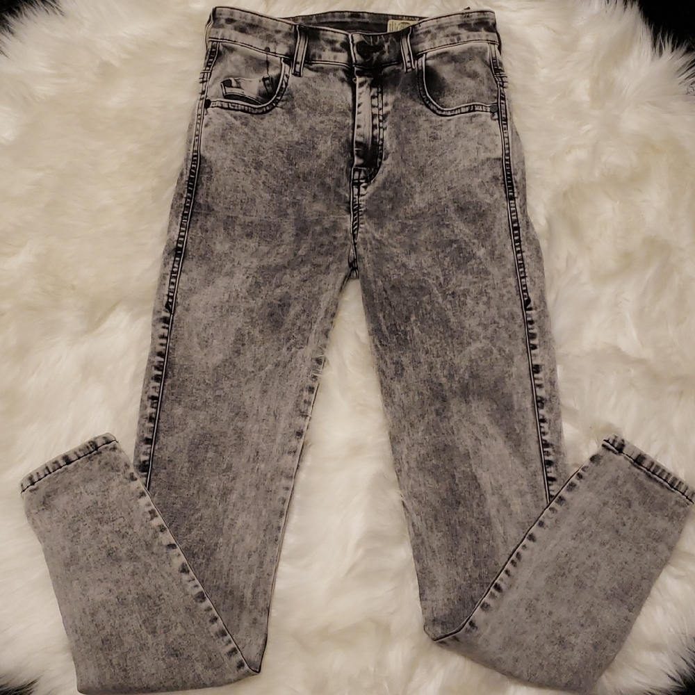 🧿Diesel Women's Gray Straight Leg Jeans